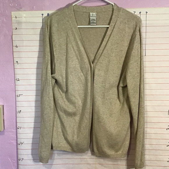 INC INTIMATES women’s 1 button sweater Lg, very Lt brown - Picture 2 of 6